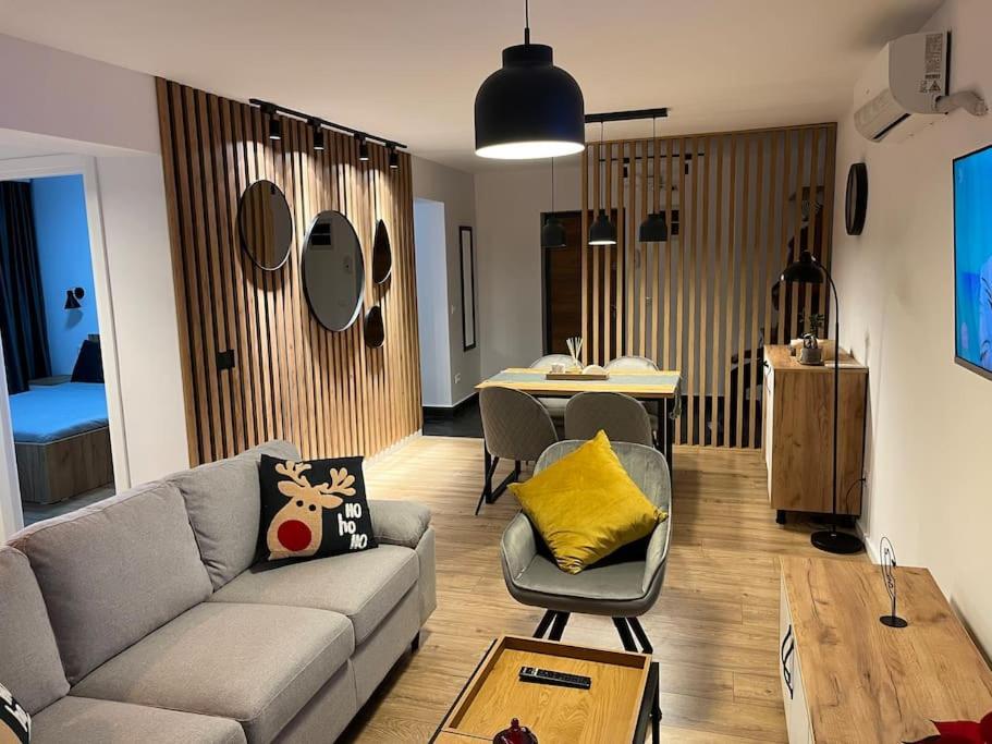 Apartament Сучеава Екстериор снимка
